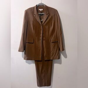 Two piece suit, size 18.